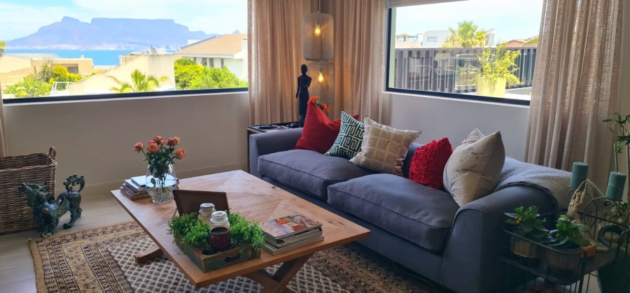 10 Bedroom Property for Sale in Bloubergstrand Western Cape
